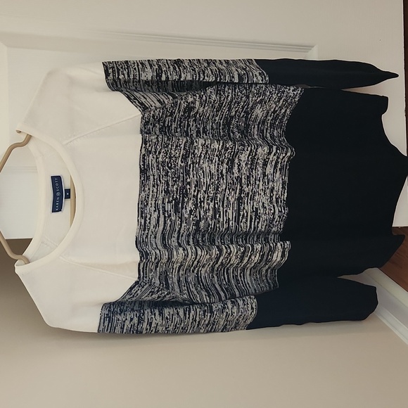 Karen Scott Sweaters - Karen Scott sweater medium black and white